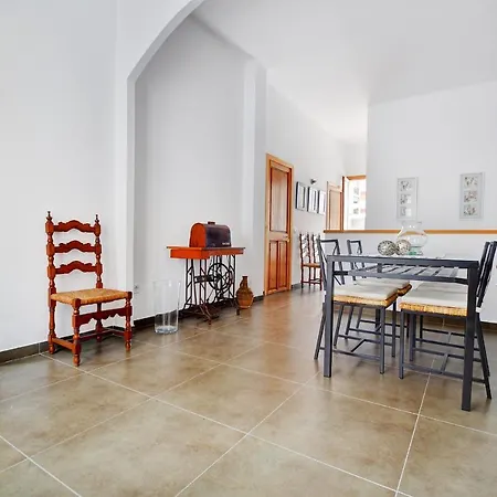 Amilcar House By Slow El Arenal